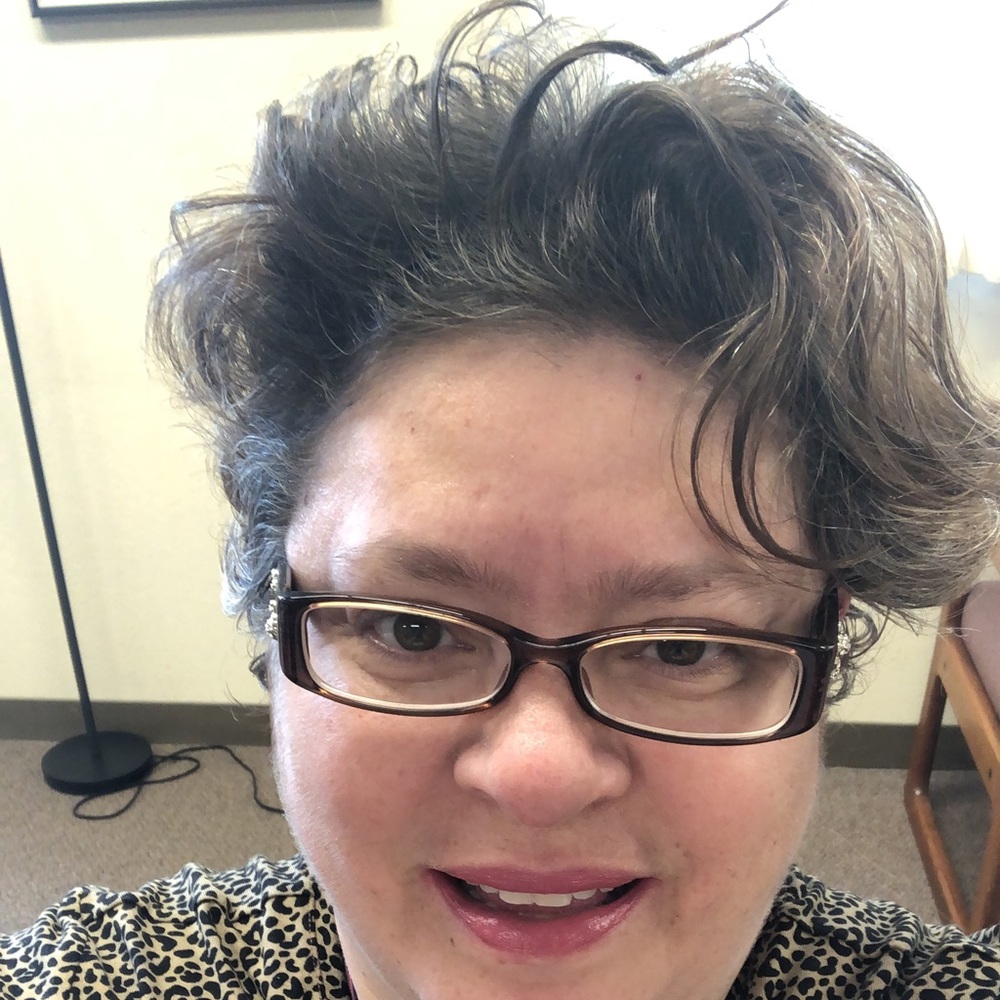 Meet your Posher, Inez